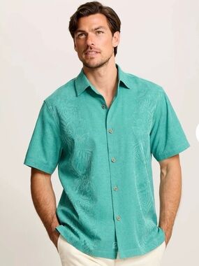 Tommy Bahama Teal Short-Sleeve 100 Silk Hawaiian or Tropical print Camp Shirt